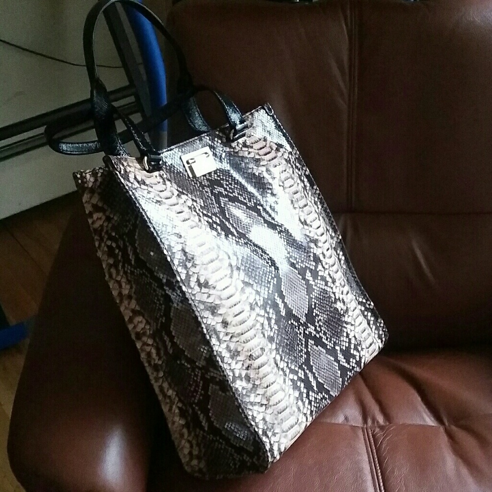 Kate Spade Bag - Picture 5 of 6